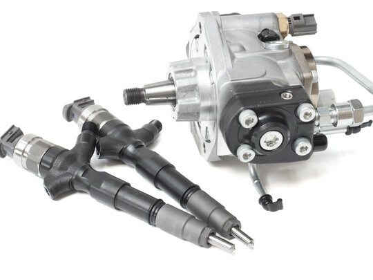 Composants d'injection de carburant en 439 ULTRA FORM® et 17-4 PH®.